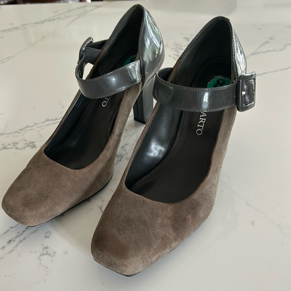 Franco Sarto suede and patent taupe heels size 8